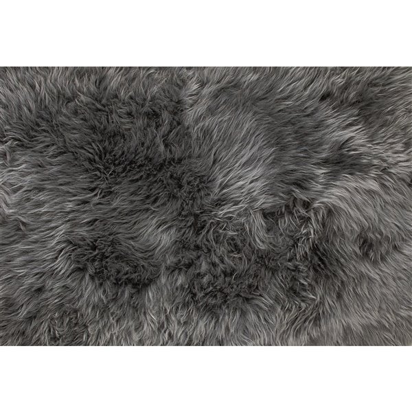 Tapis en peau de mouton ,2 pix 3 pi, gris